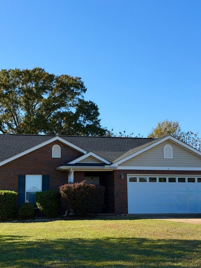 Building Photo - Available December!