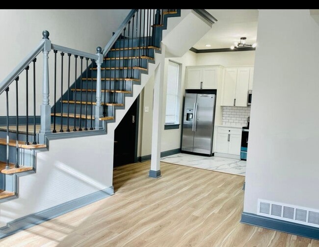 Photo - 1921 California Ave Apartamento Unidad C - Rear