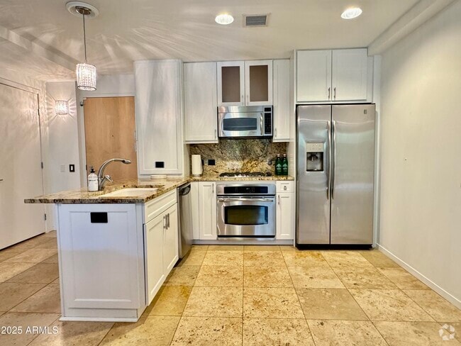 Building Photo - 7141 E Rancho Vista Dr Unit 2013 Rental