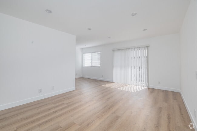 2 habitaciones, 1 baño, 800 pies cuadrados, sala de estar