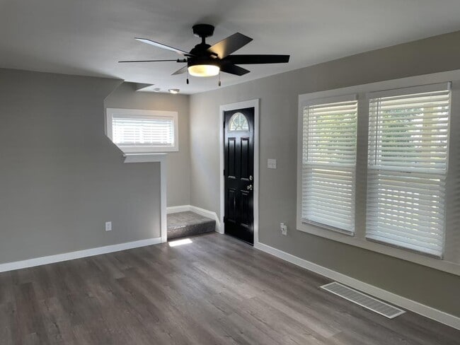 Photo - 706 S Richardson Ave