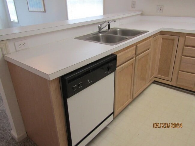 Photo - 619 Tupelo Ln