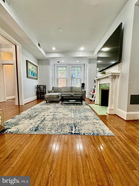 Photo - 2206 1st St NW