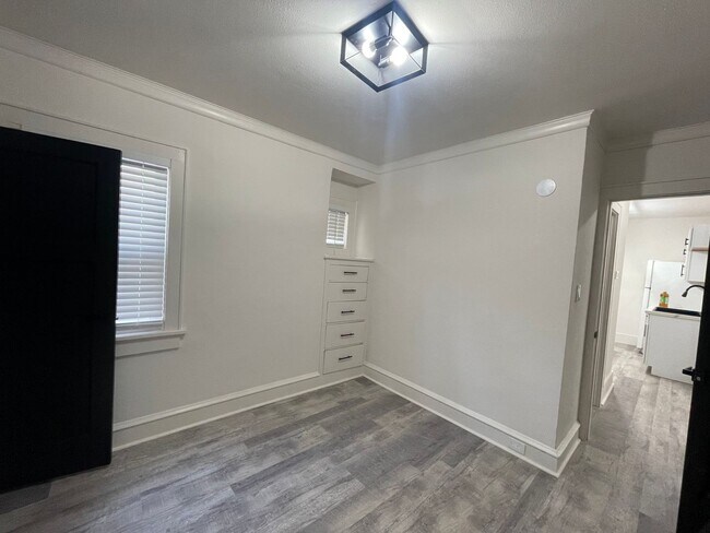 Photo - 3215 N Bartlett Ave Unit 3215 N Bartlett Ave