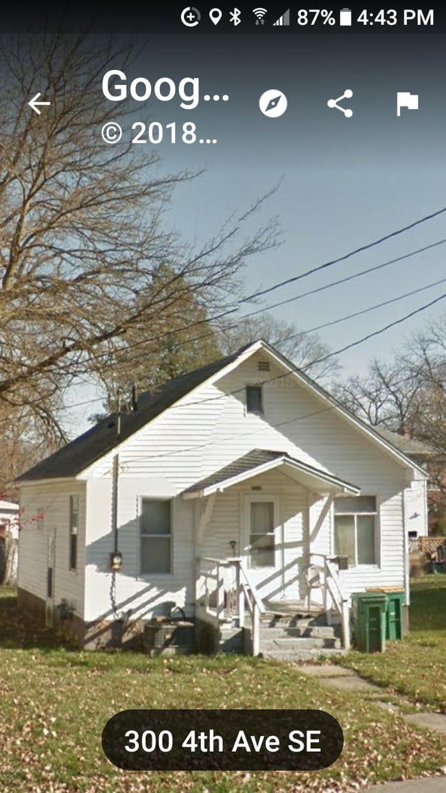Building Photo - 302 4th Ave SE Rental