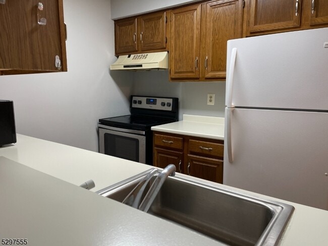 Photo - 4805 Ravens Crest Dr Unit 4805