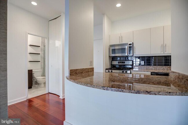 Photo - 219 S 18th St Unit 1602