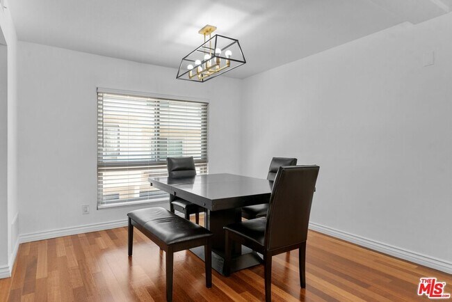 Photo - 5255 Coldwater Canyon Ave Unit B