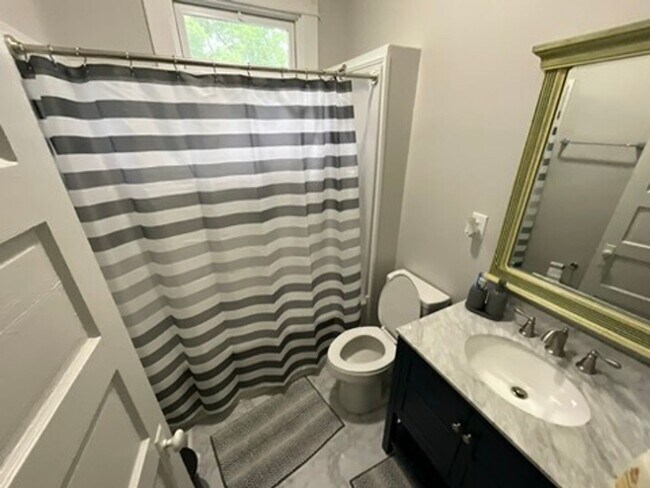 Photo - Charming Bungalow