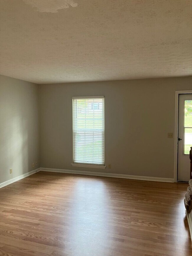 Move in Special 1/2 off first months rent Rental For Rent in