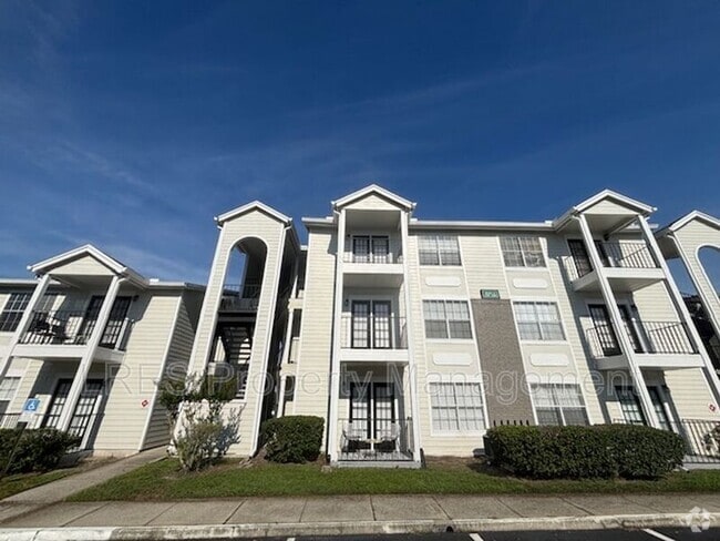 Building Photo - 2550 N Alafaya Trail Rental