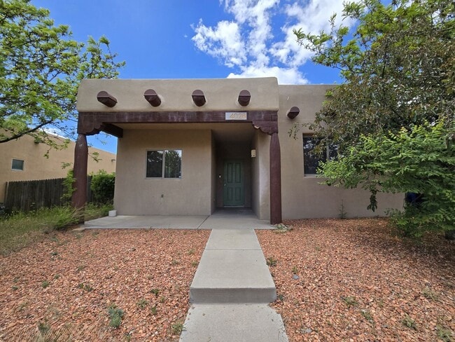 Building Photo - 4028 Paseo del Sol