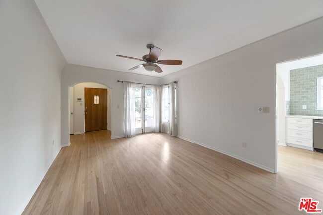 Photo - 1349 Meadowbrook Ave