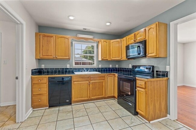Photo - 1720 Gavin Dr