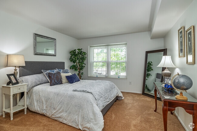 2BD, 1BA - 950SF - Brookwood Apartments- Income restricted