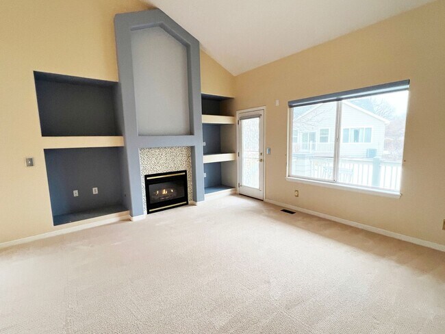 Photo - Clean and Bright Ranch Style Patio Home in...