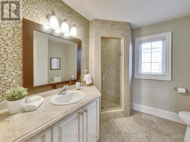 Photo - 40 Harrow Dr