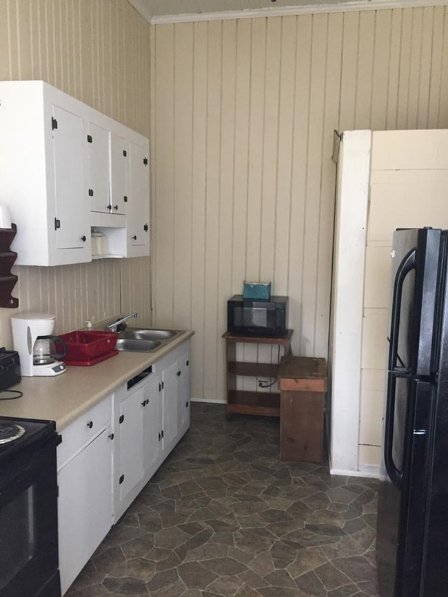 Photo - 819 E Lee St