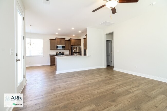 Photo - 135 Renwood Rd