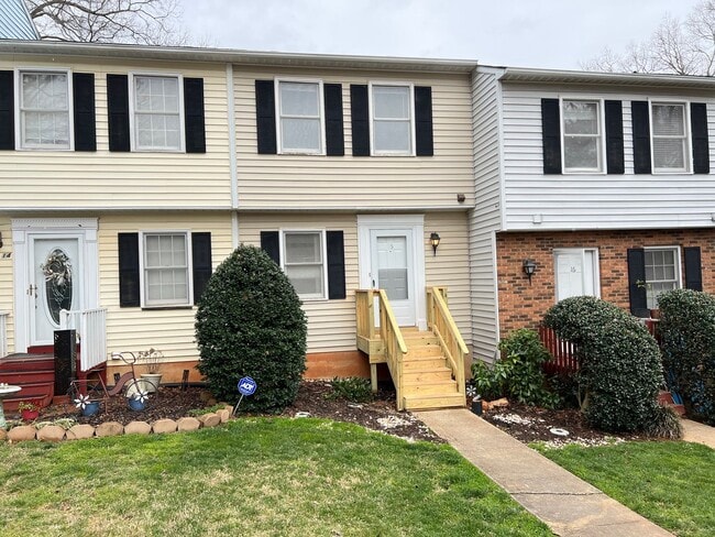Photo - 3 Bedroom Townhouse Near Downtown Durham
