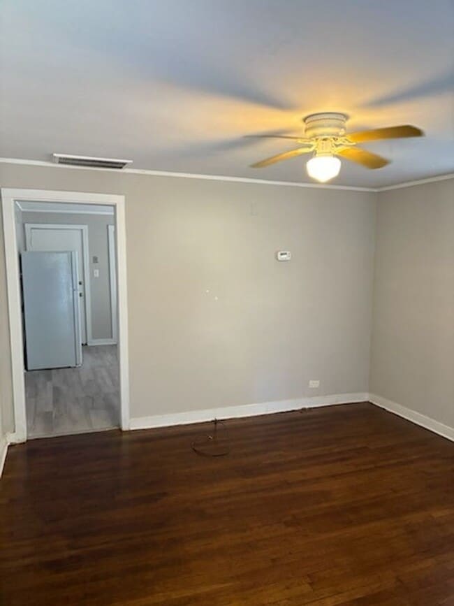 Photo - Cozy 2 Bedroom 1 Bathroom Home