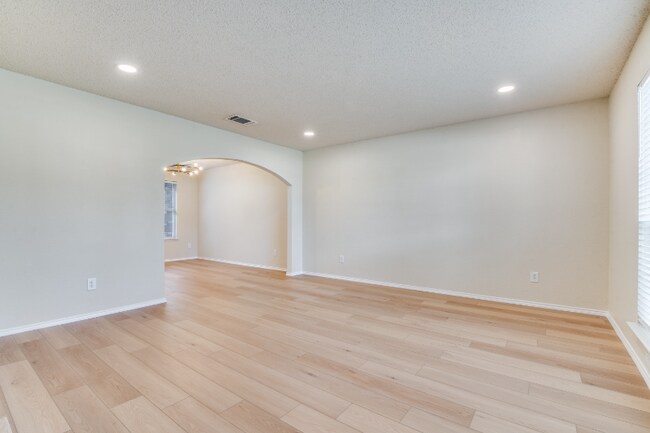 Photo - 432 Ponderosa Trail