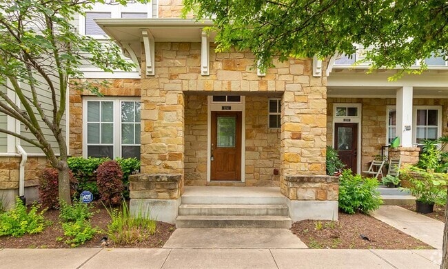 Building Photo - 2241 Zach Scott St Rental
