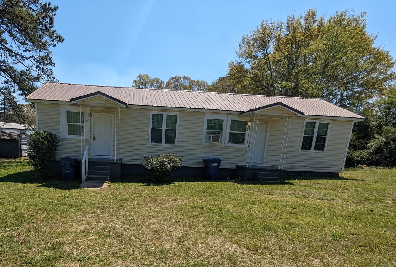 Photo - 395 Treadway Rd