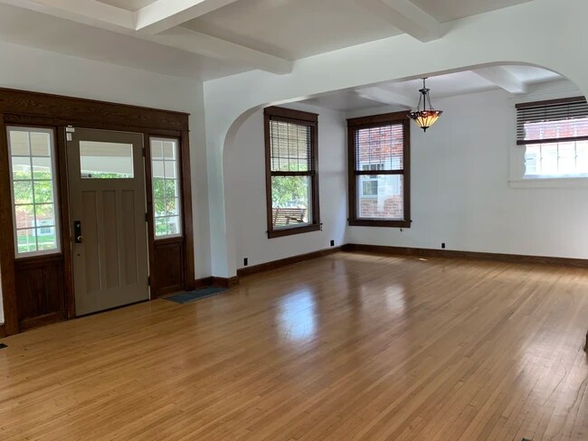 500 S Fess Ave