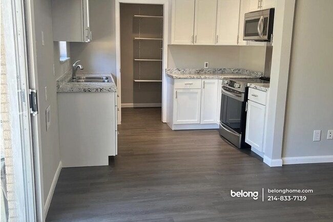 Photo - 5716 Hanson Dr