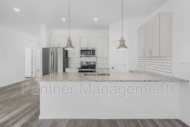 Photo - 621 SE 8th St