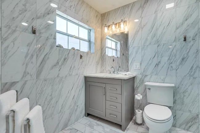 Photo - 3218 1st St S