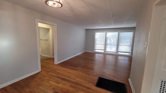 Photo - 237 Senisa Dr Unit Downstairs