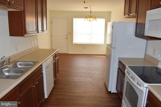 Photo - 2735 Roosevelt Dr