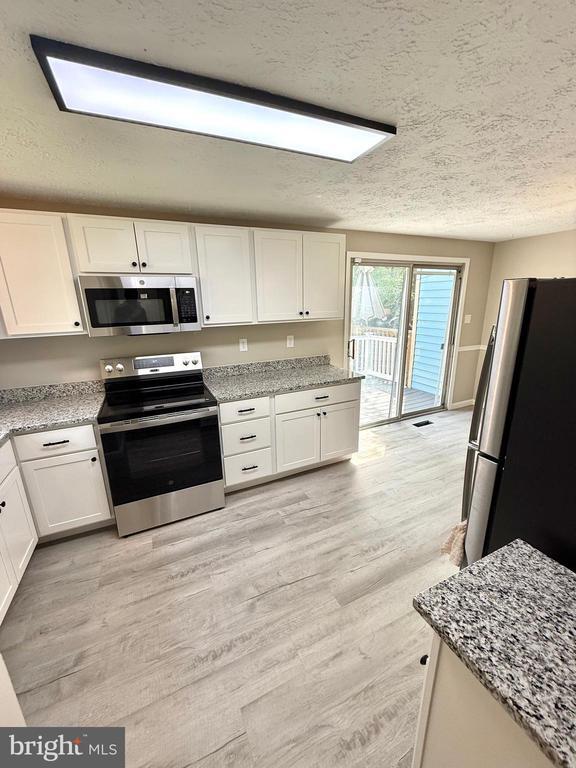 Photo - 4850 Magpie Ln