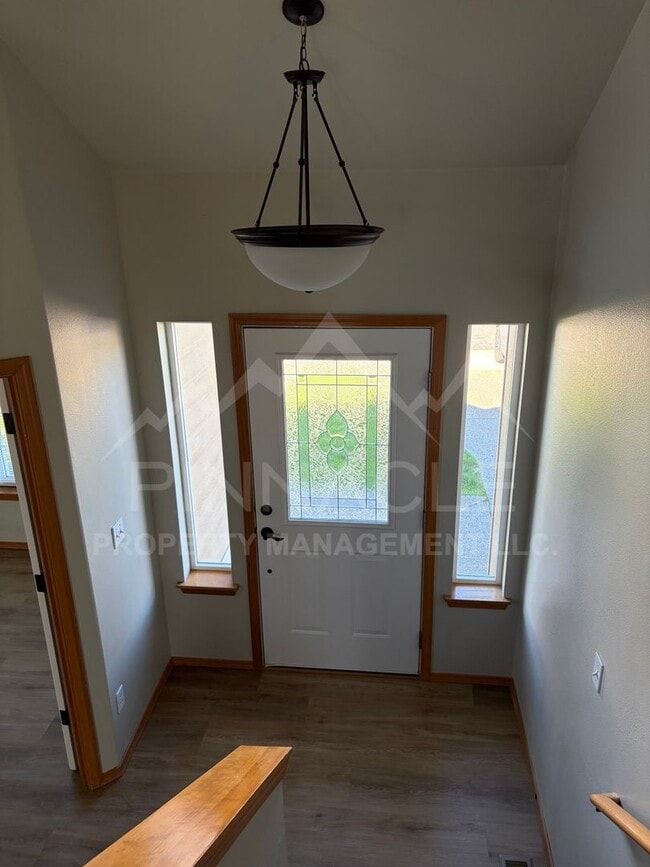 1808 Clearview Dr