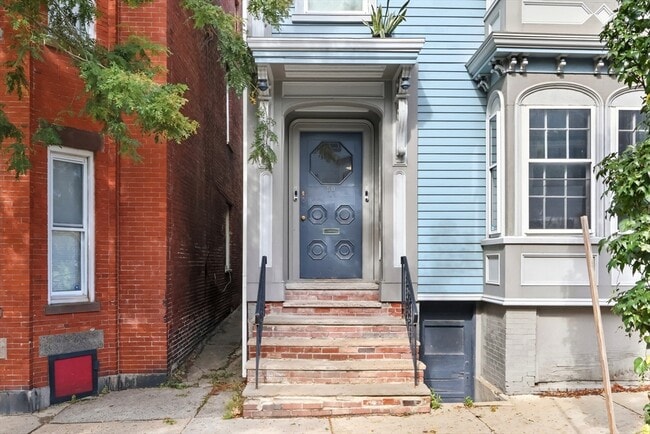 Photo - 50 Monmouth St Unit 1