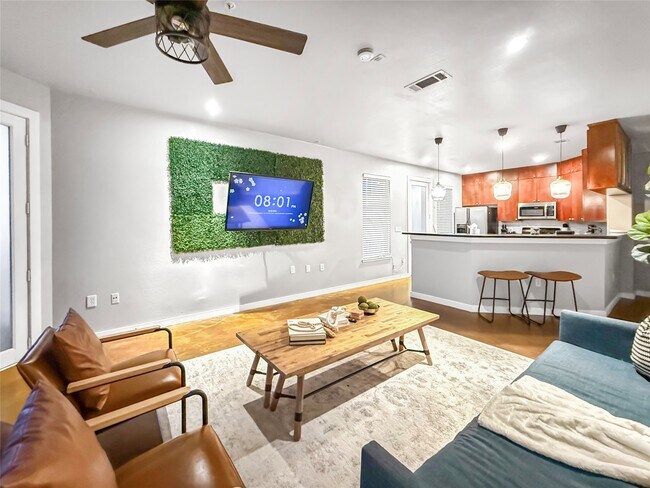 Photo - 2216 Chenevert St Unidad 4