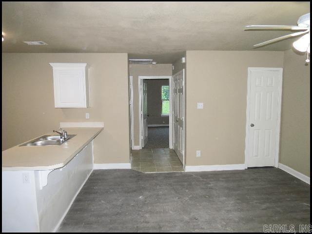 Photo - 185 Charles Dr