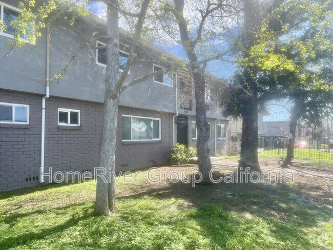 Building Photo - 1860 Ethan Way Rental