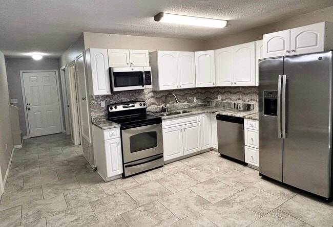 Photo - 606 Virginia Oak Ct