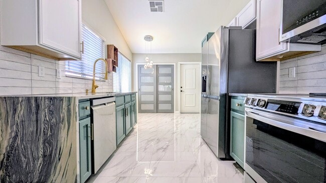 Photo - 10867 W Chino Dr