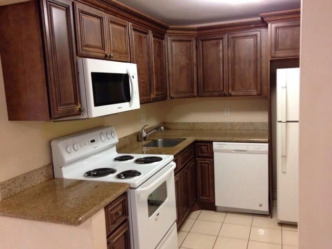 Photo - 450 NW 20th St Unit 305