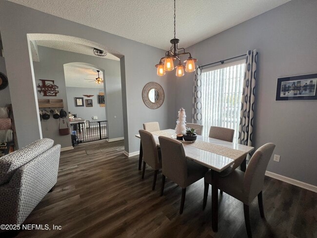 Photo - 6361 Duclay Rd