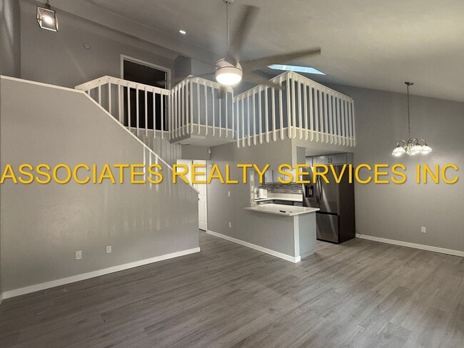 Photo - MUST SEE!!! 2BED/2BATH FULLY REMODELED UNIT IN GREENLEAF!!! FENCED BACK YARD!!! Unidad 812