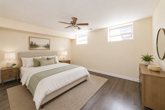 Photo - 2415 W 24th St Unit 3