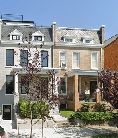 Building Photo - 429 Quincy St NW