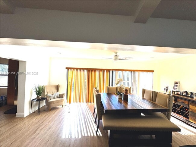 Photo - 4905 Bayberry Ln