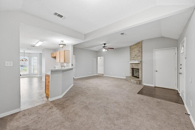 Photo - Immaculate 3-bedroom, 2-bath home in the highly sought-after Springfield subdivision!