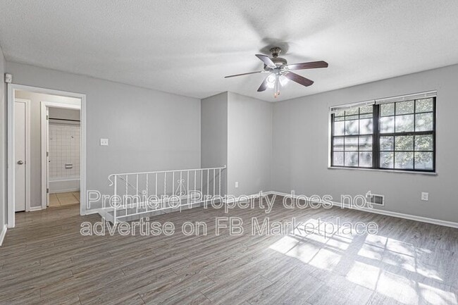 Photo - 2527 NW 6th St